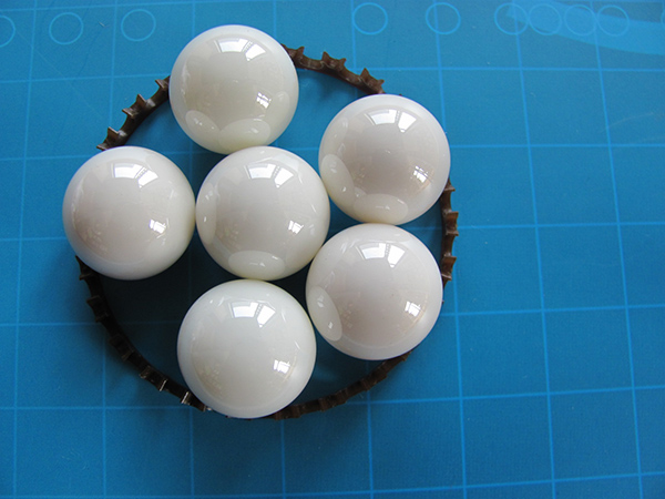白色95氧化锆研磨珠